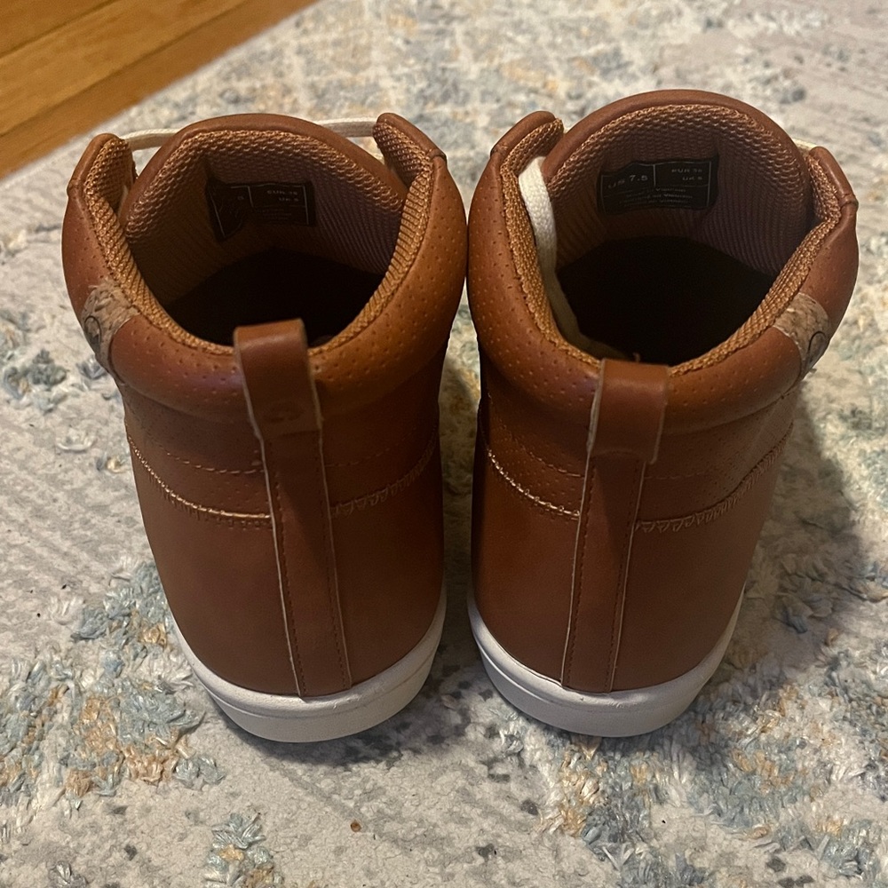SAOLA Wanaka Vegan Boots Sneakers Size 7.5 - Picture 4 of 10